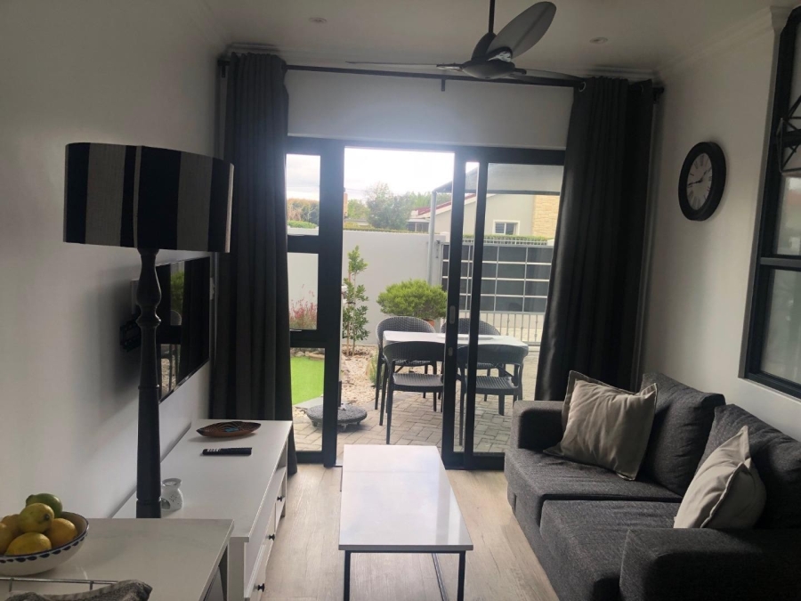 To Let 1 Bedroom Property for Rent in Northcliff Western Cape